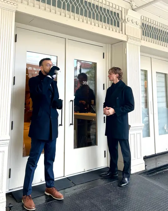 آدم‌های نگهبان در ورودی