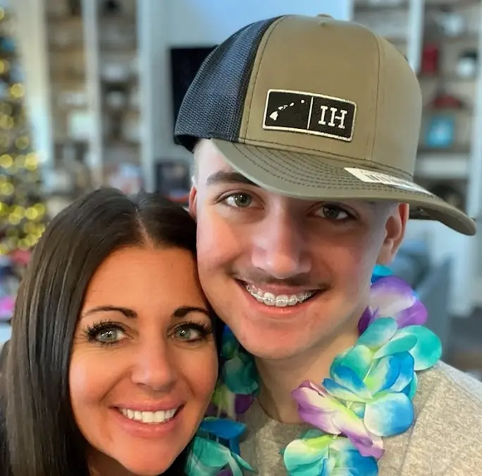 مندی فورنیس، مادری که از Character.AI به دلیل آسیب رساندن به پسرش شکایت کرده است